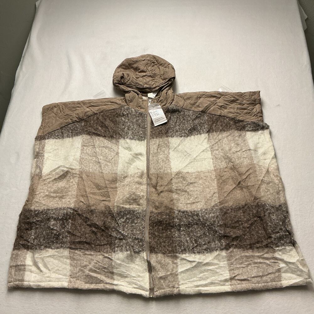 Time & Tru Brown plaid poncho size S-M Hooded Cozy 30% Recycled Fibers NWT, 4268